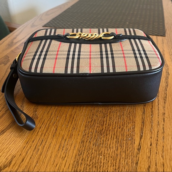 Burberry Bum Bag/ Belt Bag - Picture 10 of 11